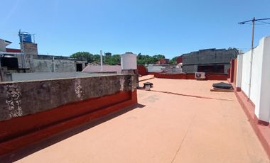 Venta casa en Ramos Mejía 5 ambientes.