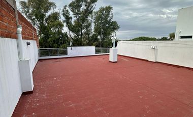 Departamento en alquiler de 1 dormitorio en Lomas del Mirador