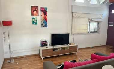 PH 3 ambientes y patio en venta en Tapiales