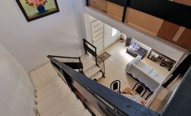 VENTA DUPLEX CON COCHERA Y PATIO. RIVADAVIA