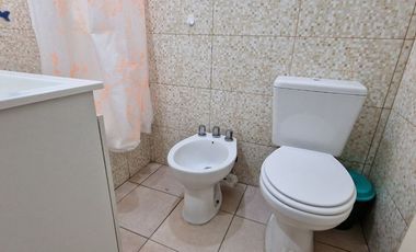VENTA DEPARTAMENTO CON COCHERA Y PATIO. RIVADAVIA