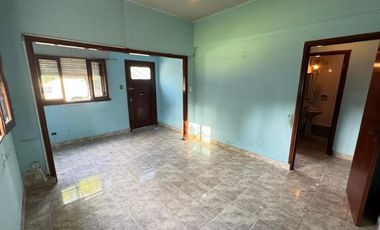 Casa en venta en Remedios de Escalada Oeste