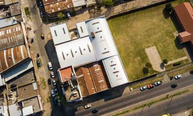 GALPON CON OFICINAS EN VENTA SOBRE BOULEVARD SEGUI