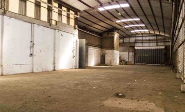 GALPON CON OFICINAS EN VENTA SOBRE BOULEVARD SEGUI