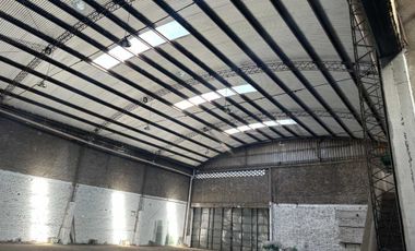 GALPON CON OFICINAS EN VENTA SOBRE BOULEVARD SEGUI
