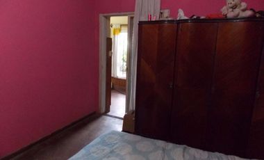 VENTA CASA 5 AMBIENTES EN  J. MARMOL APTO CREDITO