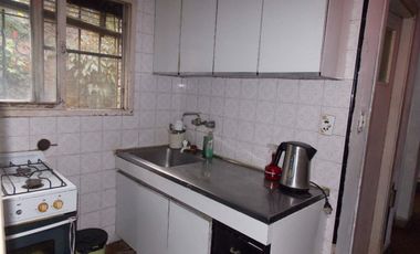 VENTA CASA 5 AMBIENTES EN  J. MARMOL APTO CREDITO