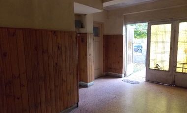VENTA CASA 5 AMBIENTES EN  J. MARMOL APTO CREDITO