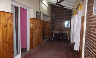 VENTA CASA 5 AMBIENTES EN  J. MARMOL APTO CREDITO