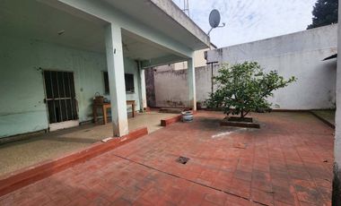 VENTA CASA 4 AMBIENTES EL PALOMAR A RECICLAR