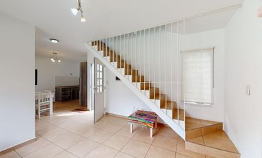 ALQUILER CASA DUPLEX 3 AMB COCHERA PATIO ITUZAINGO