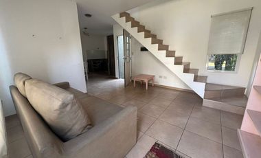 ALQUILER CASA DUPLEX 3 AMB COCHERA PATIO ITUZAINGO