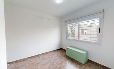 ALQUILER CASA DUPLEX 3 AMB COCHERA PATIO ITUZAINGO