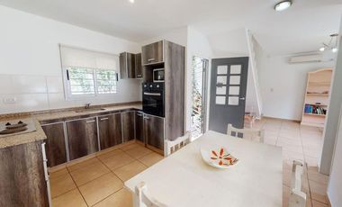 ALQUILER CASA DUPLEX 3 AMB COCHERA PATIO ITUZAINGO
