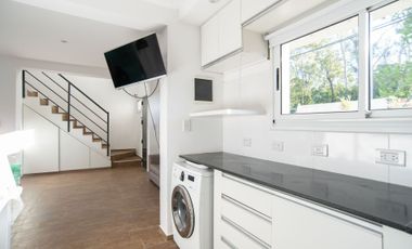 CASA DUPLEX 3 HAB. EN VENTA APTA BANCO GONNET