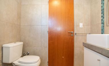 CASA DUPLEX 3 HAB. EN VENTA APTA BANCO GONNET