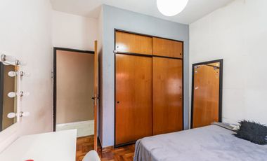 Venta casa en Mataderos con quincho y terraza