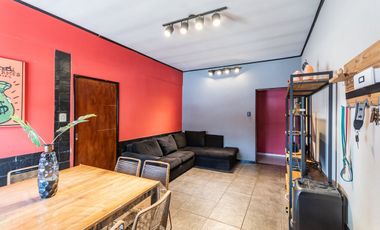 Venta casa en Mataderos con quincho y terraza