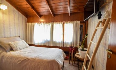 VENTA CHALET 6 AMB. EN ESQ. EXCELENTE EN 2 LOTES