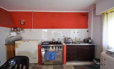 VENTA CHALET 6 AMB. EN ESQ. EXCELENTE EN 2 LOTES