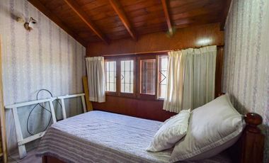 VENTA CHALET 6 AMB. EN ESQ. EXCELENTE EN 2 LOTES