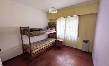 Venta depto 4 ambientes Miramar