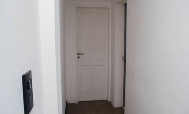 Venta casa 2 ambientes con terreno muy amplio