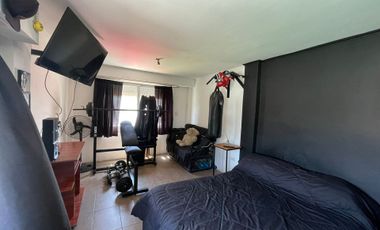 Venta casa 2 ambientes con terreno muy amplio