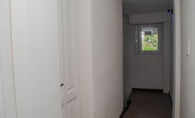 Venta casa 2 ambientes con terreno muy amplio