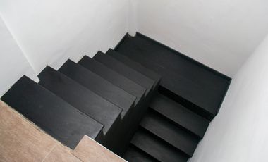 Venta casa 2 ambientes con terreno muy amplio