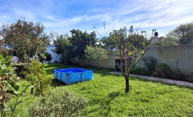 VENTA DEPOSITO CON CASA 4 AMBIENTES Y PARQUE