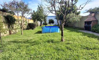 VENTA DEPOSITO CON CASA 4 AMBIENTES Y PARQUE