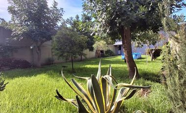 VENTA DEPOSITO CON CASA 4 AMBIENTES Y PARQUE