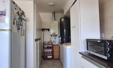 VENTA DEPOSITO CON CASA 4 AMBIENTES Y PARQUE