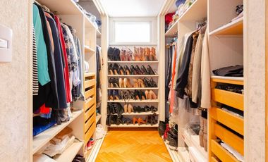 Semi Piso de Categoría c/cochera -Pileta -Parrilla