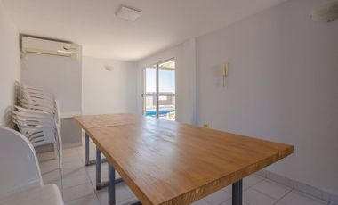 Semi Piso de Categoría c/cochera -Pileta -Parrilla