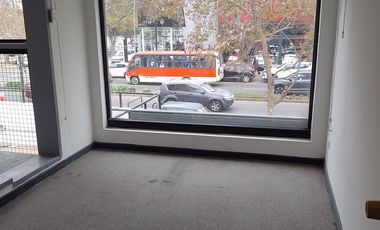 Local Comercial en Arriendo en av libertad con 11 norte