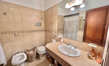 Venta Casa 4 ambientes en Quilmes
