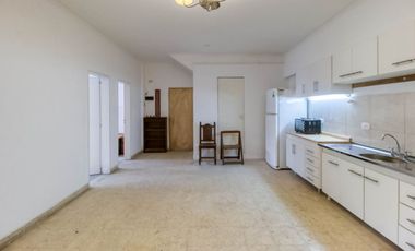 Montevideo E/10 y 11. Depto 3 dormi venta Berisso