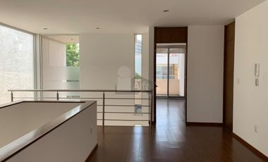 Casa Residencial en Fraccionamiento Sierrazul - Desarrollos del Pedregal, San Luis Potosí