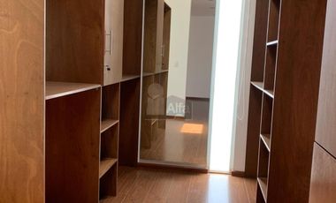 Casa Residencial en Fraccionamiento Sierrazul - Desarrollos del Pedregal, San Luis Potosí