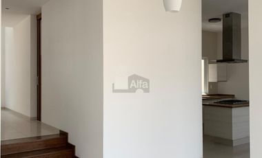 Casa Residencial en Fraccionamiento Sierrazul - Desarrollos del Pedregal, San Luis Potosí