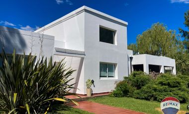 VENTA CASA 6 AMBIENTES BARRIO EL LAUQUEN CANNING