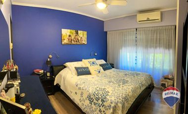 VENTA CASA CUATRO AMBIENTES GRAN LOTE CON PILETA