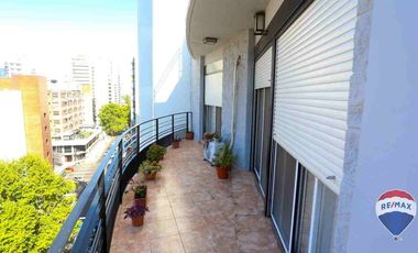 DEPARTAMENTO 4 AMBIENTES LOMAS  CON 2 COCHERAS