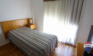DEPARTAMENTO 4 AMBIENTES LOMAS  CON 2 COCHERAS