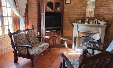 CASA 5 AMBIENTES LUIS GUILLON