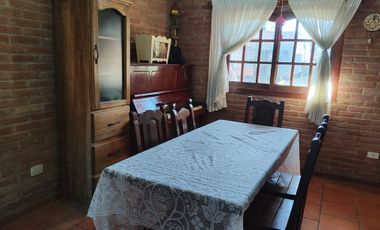 CASA 5 AMBIENTES LUIS GUILLON