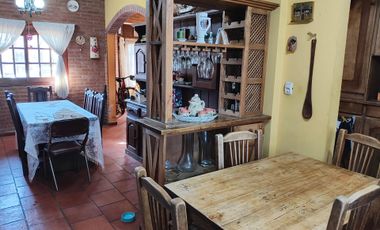 CASA 5 AMBIENTES LUIS GUILLON