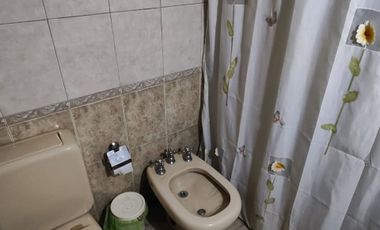 CASA 5 AMBIENTES LUIS GUILLON